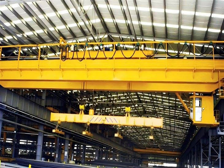 Magnet Crane Machine