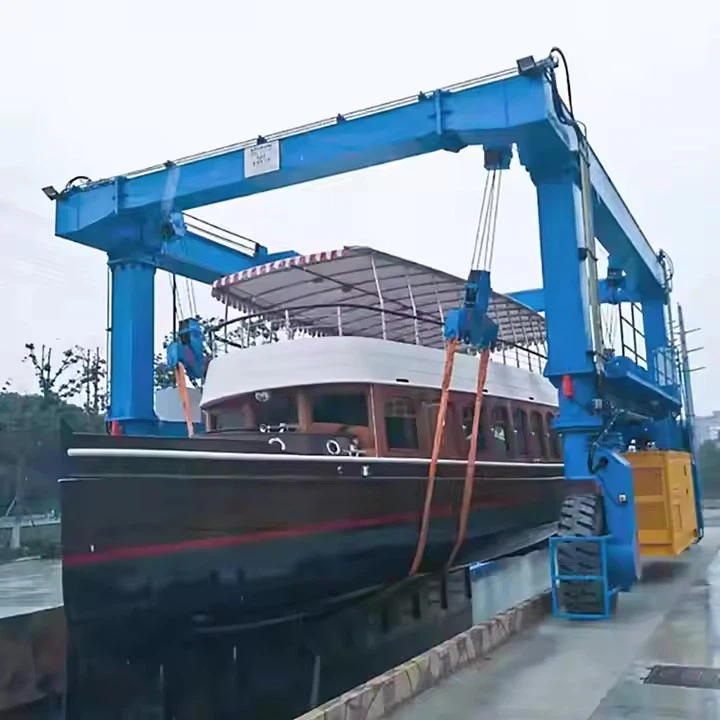Mobilní lodí výtah portálového jeřábu